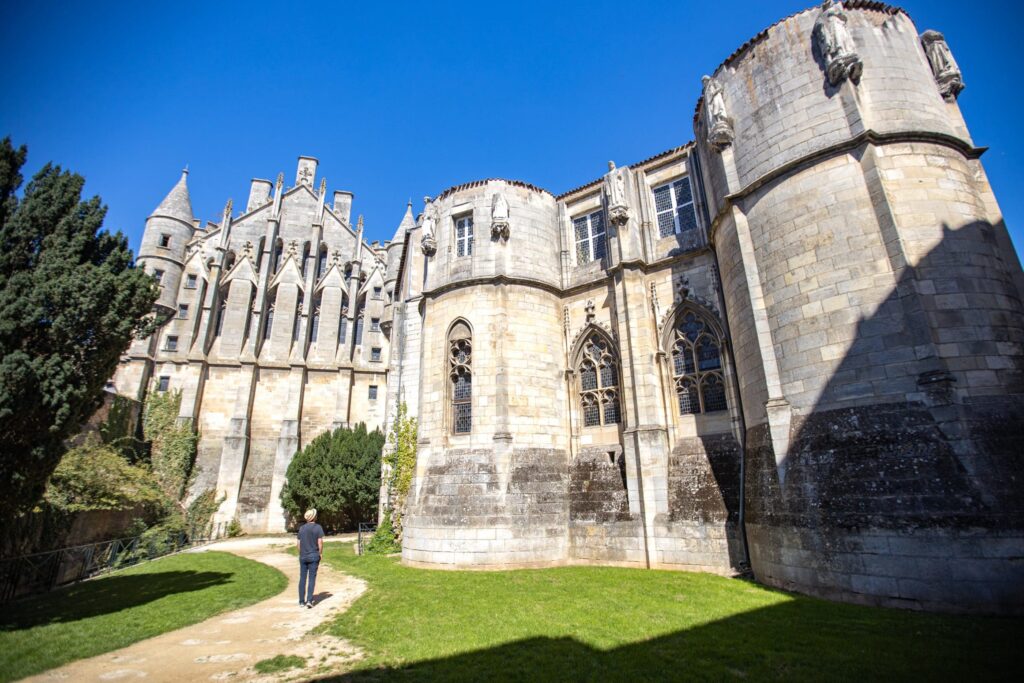 Gite de groupe à Poitiers / Site de l'office de tourisme 